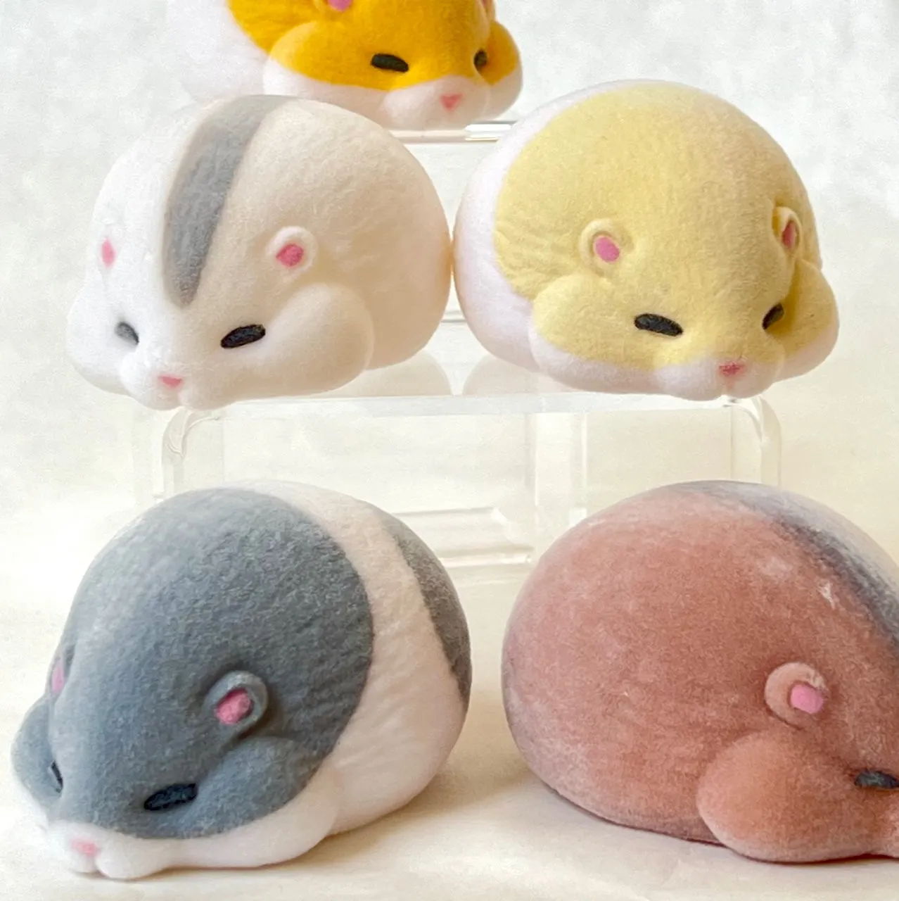 X 70228 Tsumucco Hamster Vol.2 Figurine Capsule-DISCONTINUED